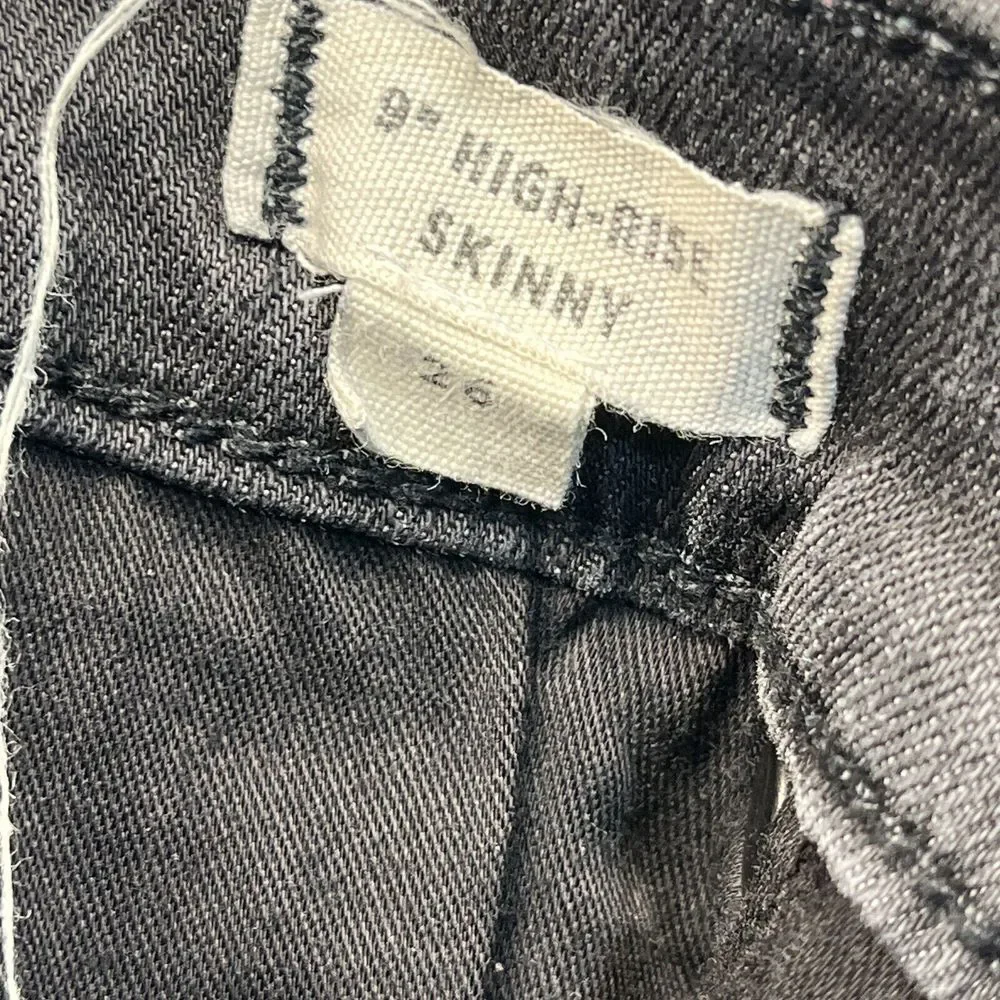 Madewell Jeans Women's 26‎ 9 Inch HIgh Rise Black Distressed Raw Hem Denim